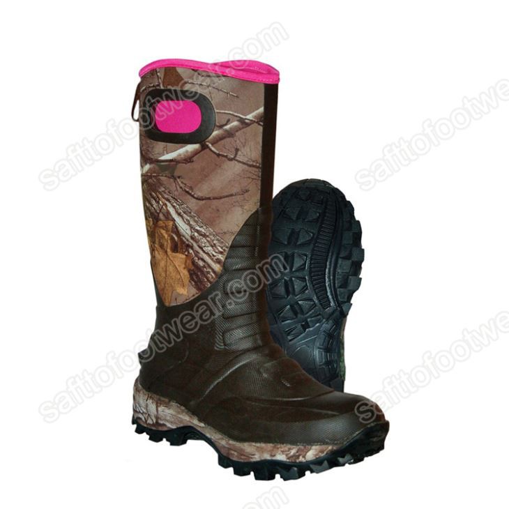 Cizme rezistente la apă din cauciuc cu talpă robustă